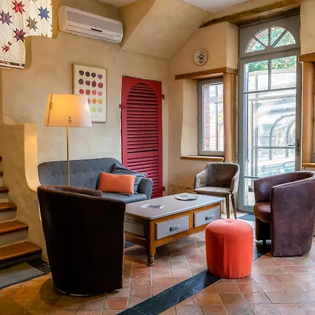 D'hotes Le Clos Des 3 Rois ベッド・アンド・ブレックファスト 3*