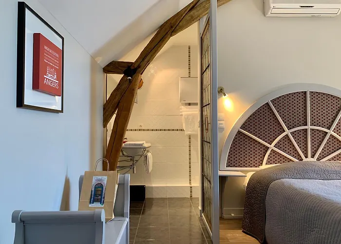 D'hotes Le Clos Des 3 Rois Bed and Breakfast